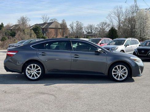 Used 2013 Toyota Avalon XLE Touring image 2