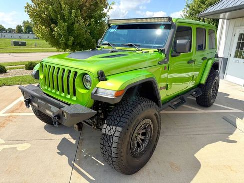 Used 2018 Jeep Wrangler Unlimited Rubicon AWD/4WD image 9