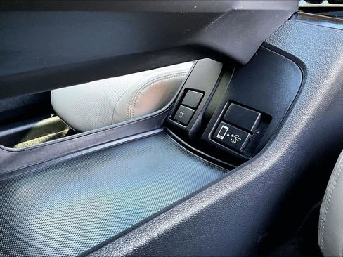 Used 2018 Honda Clarity Touring image 35