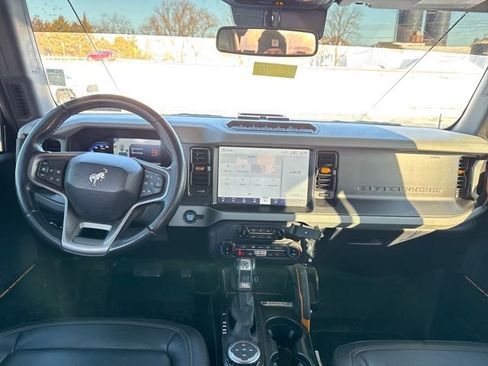 Used 2022 Ford Bronco Badlands w/ Sasquatch Package image 12