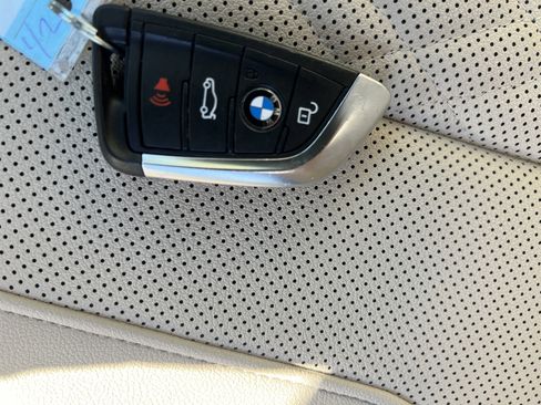 Certified 2023 BMW 530i w/ Premium Package RWD image 36