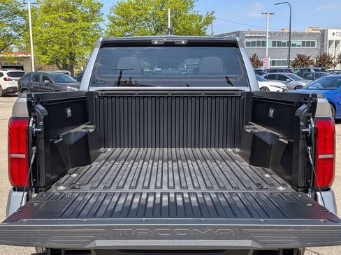New 2026 Toyota Tacoma SR5 AWD/4WD image 29