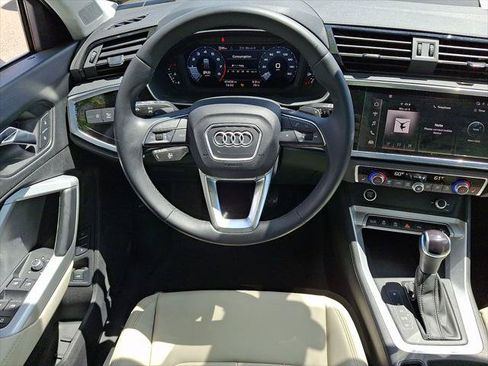 Certified 2023 Audi Q3 2.0T Premium w/ Convenience Package AWD/4WD image 11