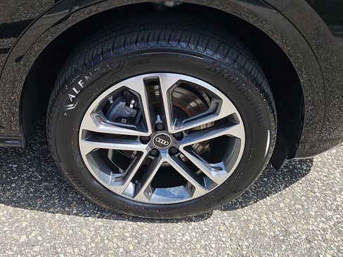 Certified 2025 Audi Q5 Premium w/ Convenience Package AWD/4WD image 9