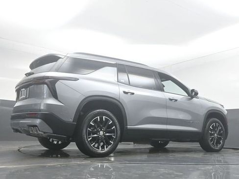 New 2026 Chevrolet Traverse LT image 12