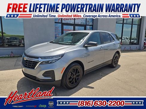 Used 2023 Chevrolet Equinox LS w/ LS Convenience Package FWD image 1