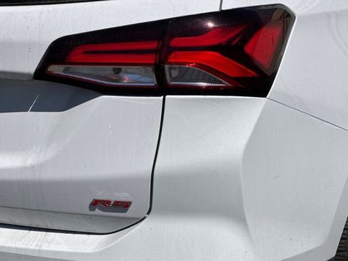 Used 2023 Chevrolet Equinox RS FWD image 48