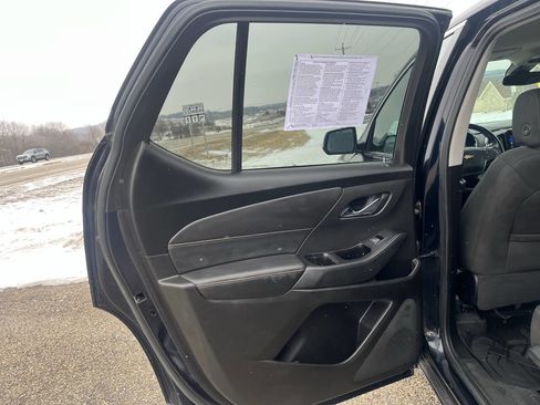 Used 2020 Chevrolet Traverse LT w/ Driver Confidence II Package image 25