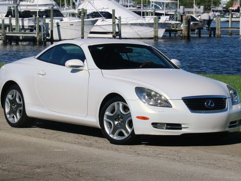 Used 2006 Lexus SC 430 Convertible image 4