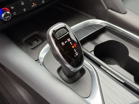 Used 2019 Buick Enclave Premium image 23