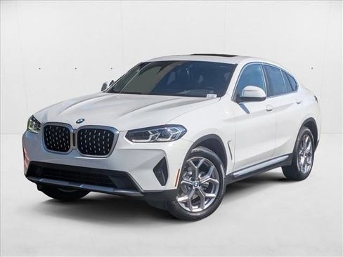 Used 2025 BMW X4 xDrive30i w/ Premium Package image 1