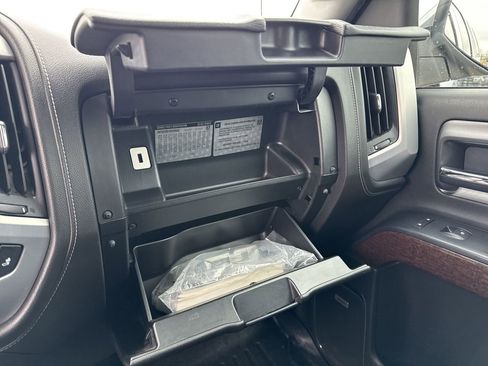 Certified 2015 GMC Sierra 1500 SLT w/ SLT Crew Cab Value Package image 15