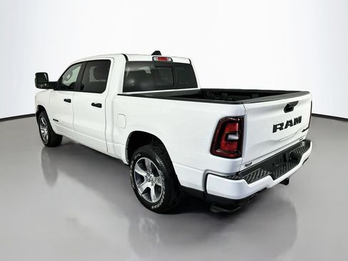 New 2026 RAM 1500 Express AWD/4WD image 5