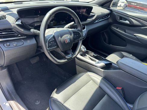 Used 2024 Buick Envista Sport Touring w/ Convenience I Package FWD image 14