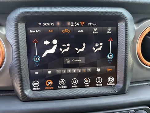Used 2021 Jeep Gladiator Sport AWD/4WD image 32