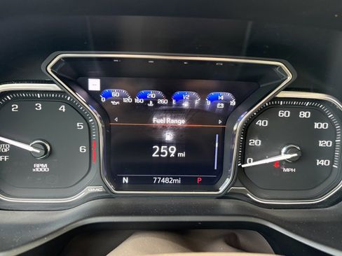 Used 2021 GMC Yukon XL Denali w/ Denali Premium Package image 20