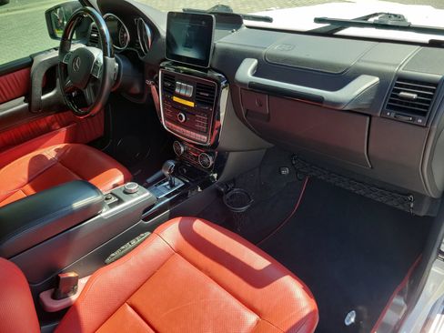 Used 2017 Mercedes-Benz G 550 image 3