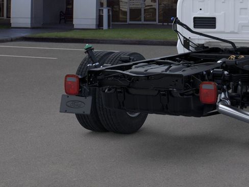 New 2026 Ford F350 XL w/ XL Chrome Package image 21