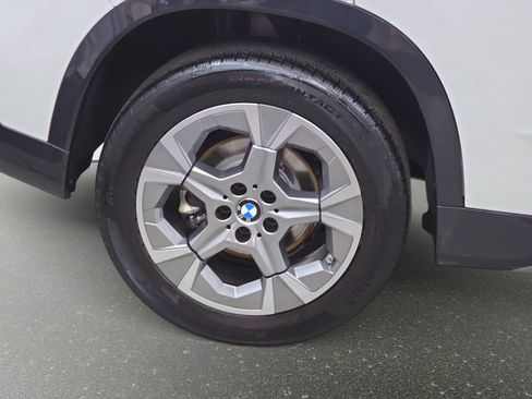 Used 2025 BMW X1 xDrive28i AWD/4WD image 34