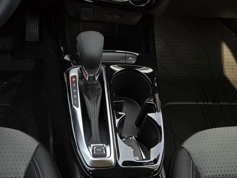 New 2026 Chevrolet Trax LT w/ LT Convenience Package image 11