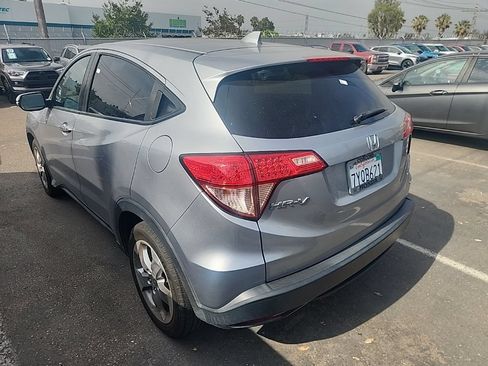 Used 2017 Honda HR-V EX image 10