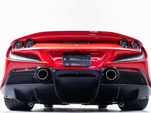 Certified 2022 Ferrari F8 Tributo RWD image 23