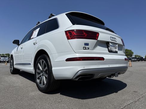 Used 2017 Audi Q7 3.0T Prestige AWD/4WD image 8