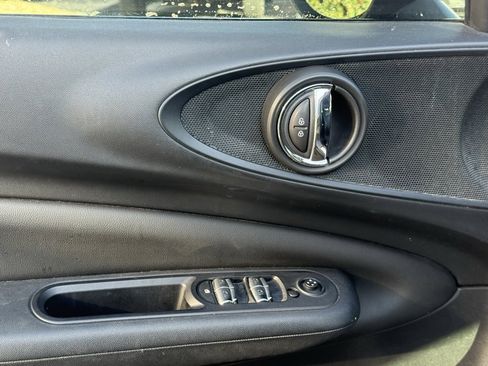 Used 2019 MINI Cooper Clubman ALL4 image 9