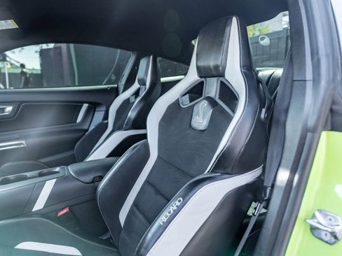 Used 2020 Ford Mustang Shelby GT500 w/ Technology Package image 17