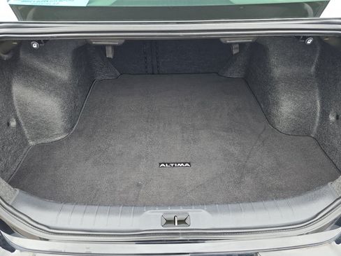 Used 2025 Nissan Altima 2.5 SV FWD image 23
