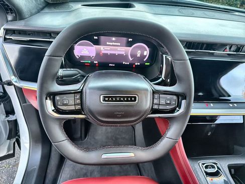 Used 2024 Jeep Wagoneer Launch Edition image 11