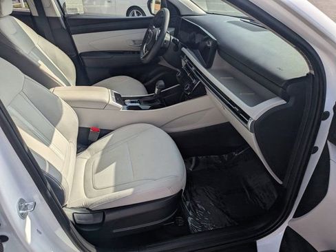 Used 2025 Hyundai Tucson SEL image 5