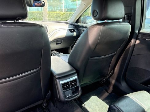 Used 2019 Chevrolet Impala LT w/ LT Leather Package FWD image 14