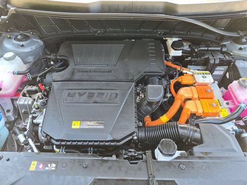 Used 2025 Kia Niro LX FWD image 31