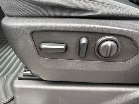 Used 2019 Chevrolet Silverado 1500 LT w/ All-Star Edition image 12