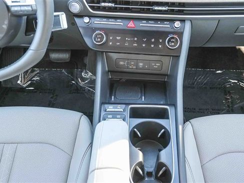 Certified 2025 Hyundai Sonata Limited image 14