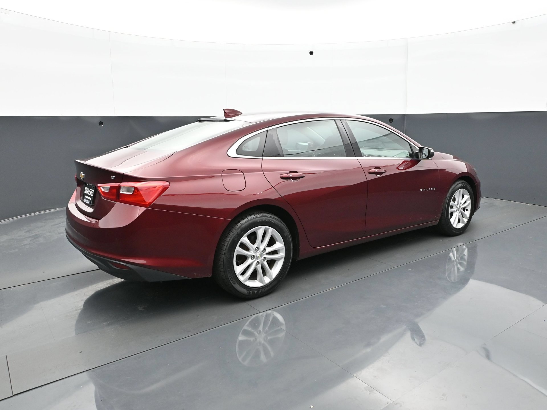 Used 2016 Chevrolet Malibu LT FWD image 7