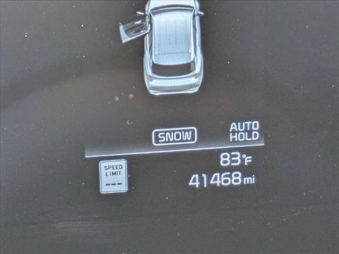 Used 2023 Kia Sportage EX AWD/4WD image 7