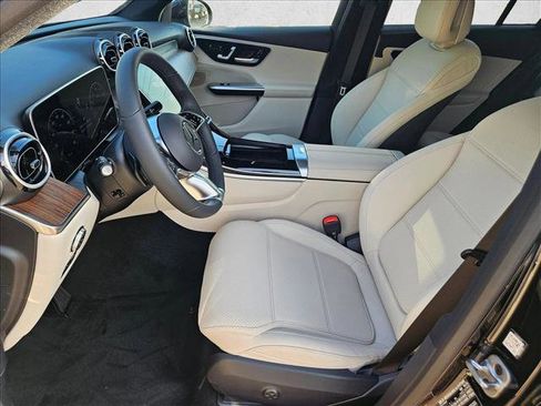 Used 2026 Mercedes-Benz GLC 300 image 14