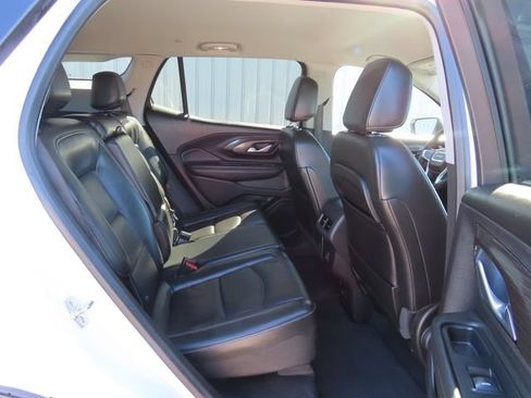 Used 2024 GMC Terrain SLT AWD/4WD image 27