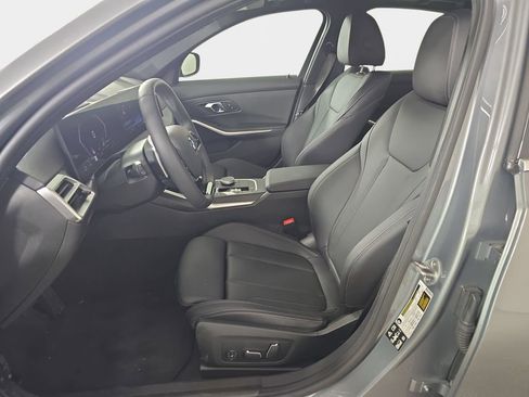 Used 2025 BMW 330i xDrive Sedan w/ Convenience Package image 17