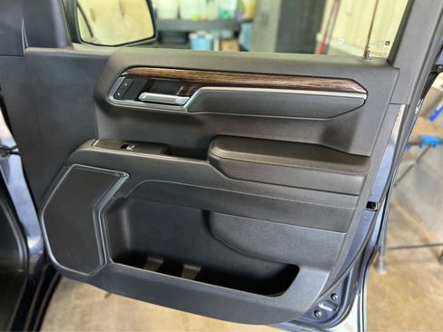 Used 2023 GMC Sierra 1500 Elevation image 16