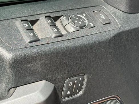 Used 2019 Ford F250 Platinum w/ Platinum Ultimate Package AWD/4WD image 25