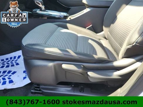 Used 2024 Chevrolet Trax LT w/ Sunroof Package FWD image 6