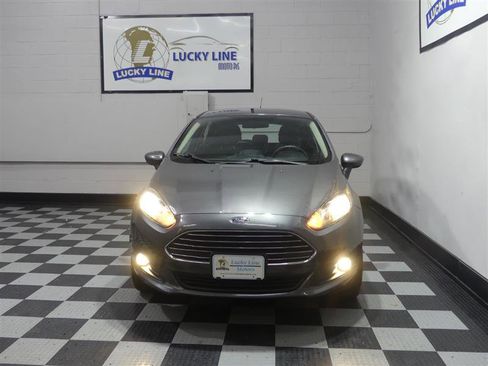 Used 2019 Ford Fiesta SE w/ Equipment Group 201A image 2