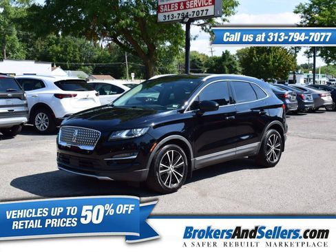 Used 2019 Lincoln MKC Select w/ Select Plus Package FWD image 1