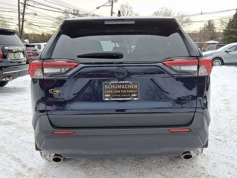 Used 2023 Toyota RAV4 XLE Premium image 7