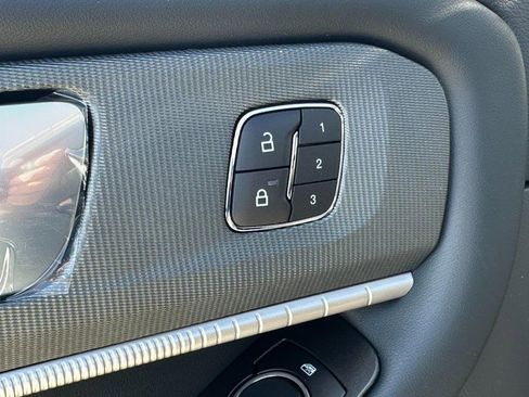 New 2026 Ford Explorer ST-Line w/ ST-Line Street Pack image 11