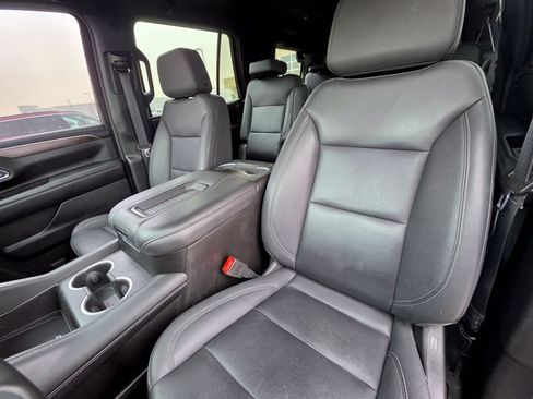 Used 2023 Chevrolet Tahoe Z71 w/ Luxury Package AWD/4WD image 26