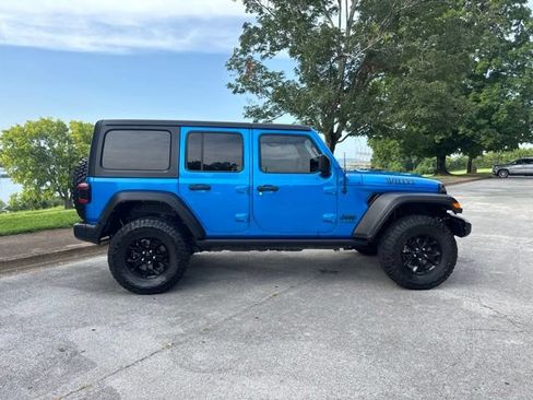 Used 2022 Jeep Wrangler Unlimited Sport AWD/4WD image 9